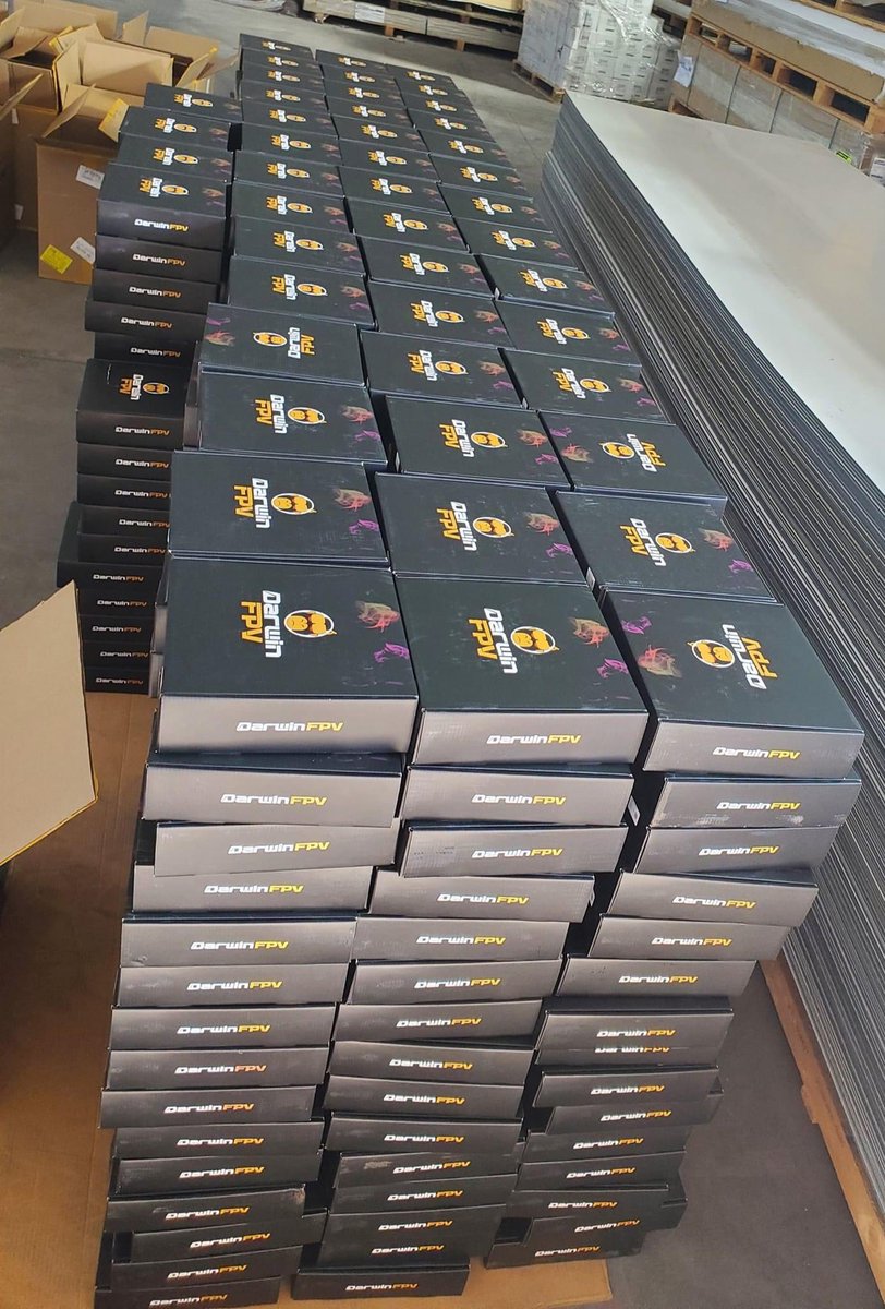 YurchenkoRod's tweet image. we ordered 1000 fpv drones at the factory in China
There has been a lot of work, negotiations and processing in between these months to ensure the delivery went smoothly. China imposes certain restrictions on the export of some drone models started  01.09