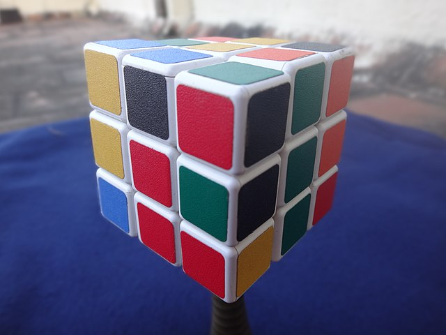 NotAnotherTip's tweet image. Unlock the secrets of solving a Rubik&apos;s Cube like a pro! 🧊💡 Master the art with our comprehensive guide – from beginner-friendly methods to advanced techniques. Impress your friends and challenge your mind! 🧠 #RubiksCube #PuzzleSolving #BrainTraining 🎮🌈…