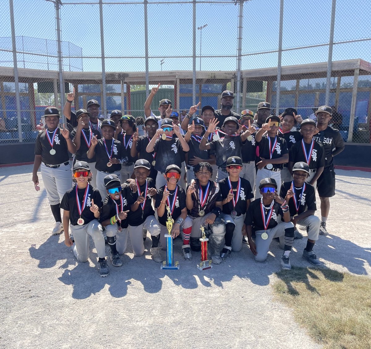 WhitesoxAce's tweet photo. Congrats to 12u Houston &amp; 12u Evans Fran Pell Memorial tournament Co Champs! #ACENeverSleeps https://t.co/mY2M2ne3Fr