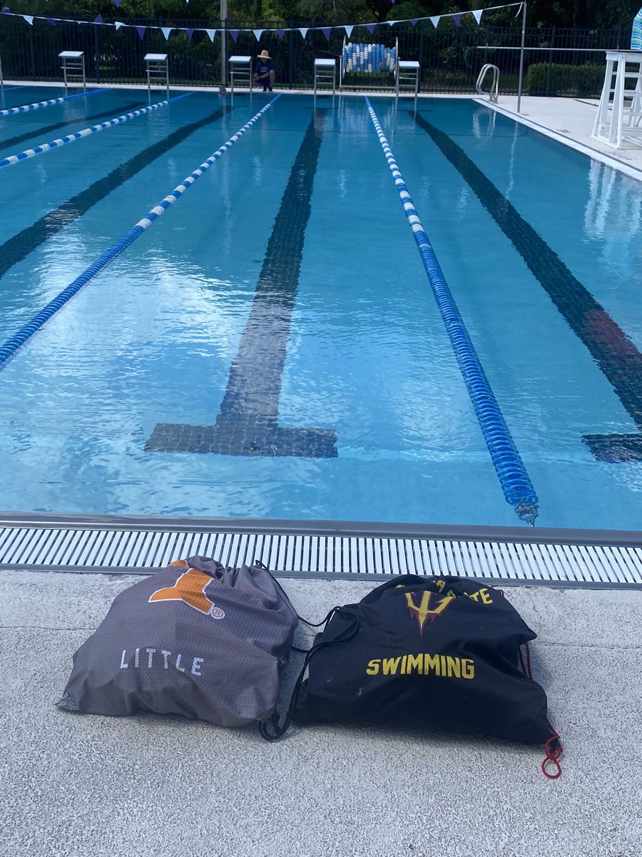 jacklitt1e's tweet image. Dustin off the swim bags this morning @martinruby1213 

Recovery day: a day that GIVES you energy!