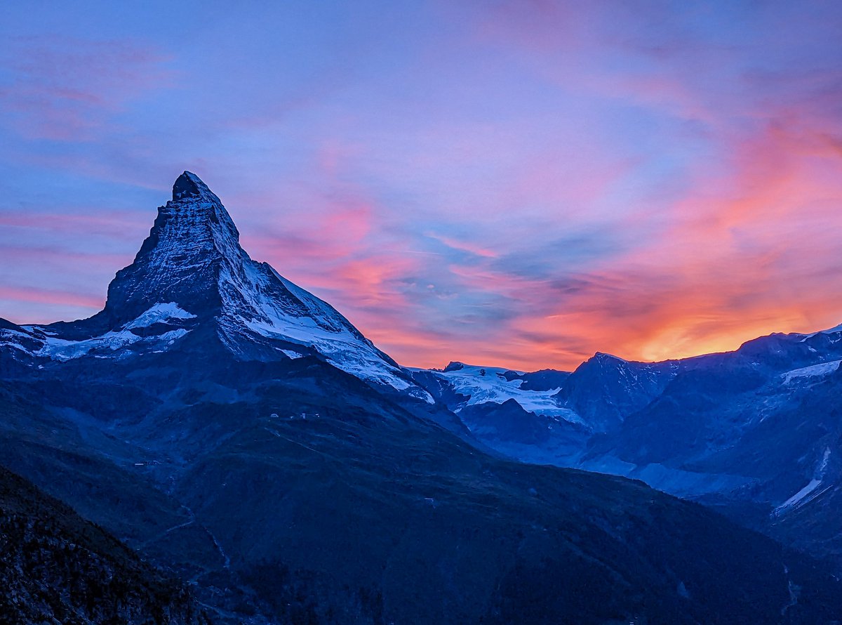 Carlos Sánchez tweet media