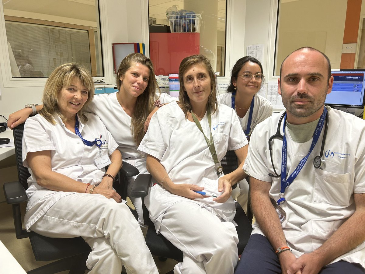 CarliniLaurent's tweet photo. A fine di l’estate 🏥 #SempreQui https://t.co/zzbdyaY6ap