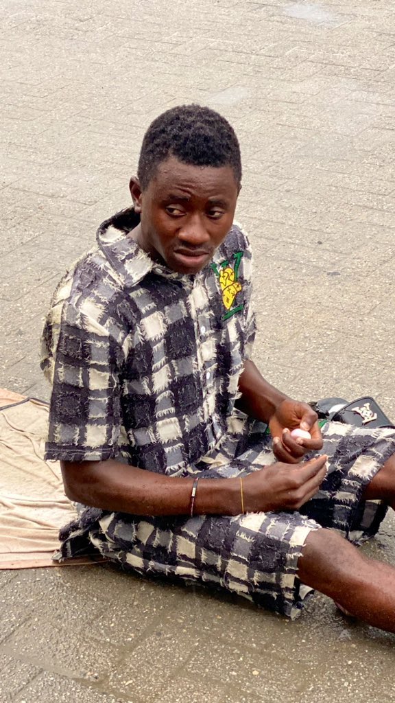 UPDATE:
THIS MAN IS A SCAM. 
He goes around acting like he is epileptic to scam people. Please don’t fall for his act. If you see him convulsing, wipe him oraimo cord. 
He was last seen Saturday morning on Freedom way, Lekki. 

We even got him raincoat. 😭