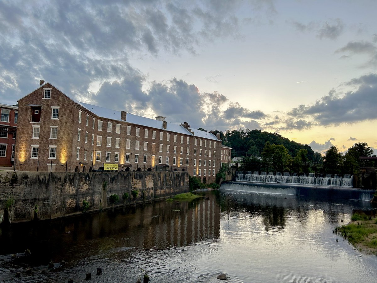 A setting sun behind the mill in downtown <a href="/PrattvilleALgov/">Prattville Alabama</a>.
83 degrees. Low(ish) humidity. #ALwx <a href="/spann/">James Spann</a>
