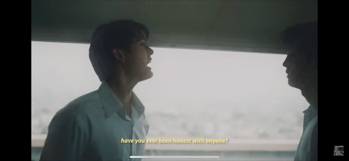 ultmultiash's tweet photo. so i was thinking; we obviously know that mew is talking about topton but what if he's also talking about tops drug problem.? #OnlyFriendsSeries #OnlyFriendsSeriesEP4 #OnlyFriendsEP4 https://t.co/P9jCPj2yDl