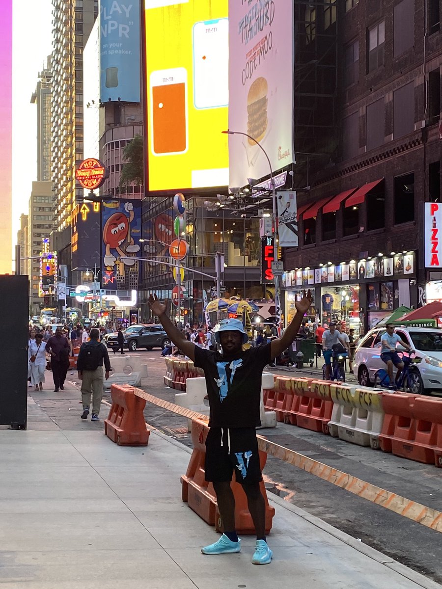 AntwuanPlays's tweet image. Happy Birthday To Me 🎉🥳🎈#NYC #NewYork