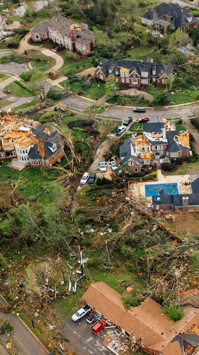 🏡 Maximize Property Value After Disasters 🌪️
Tough times can boost property values. Stay ready! 🏡💪 
Read More:
hugoquintanilla.net/posts/13646943…
#PropertyRecovery #MaximizeValue #DisasterTips #realestate #maryland #yourrealtorhugo
