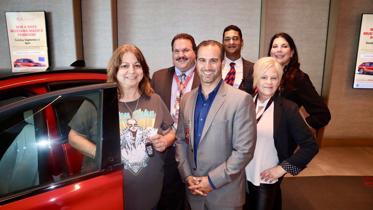 resortsworld_hv's tweet photo. Congratulations to Lori P. from Poughkeepsie, NY who won our 2023 Electric @FordMustang Mach-E!
Thank you to everyone who came out for our drawing tonight and congratulations to our other winners!
#RWHV #RWHudsonValley #Casino #FordMustang #ItsANewWorld #BringFriends https://t.co/WrXGsoeZUp