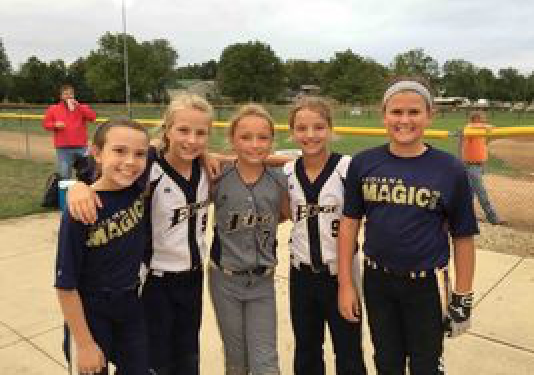 ExtraInningSB's tweet photo. What are the odds? Four Class of 2024 softball standouts who have signed with SEC programs were on the same elementary school team... in basketball!
https://t.co/tAOYCr7Oh1 https://t.co/EG4Yk23F8D