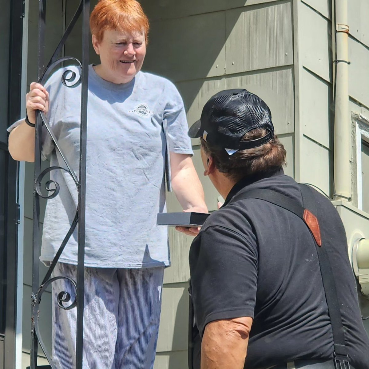 theroofnurse's tweet image. Roof Nurse out delivering Atlas Roofing - Shingles Signature Select Warranties and putting up Roof Nurse yard signs for jobs planned for this week. 

#atlasroofing 
#TheCatchAll 
#roofing 
#roofingcontractors 
#thankyou