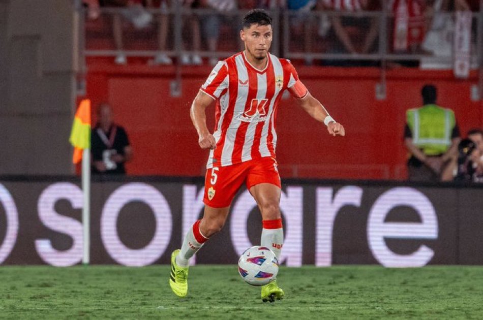 CarpetaMillo_'s tweet photo. 🚨 #River | Lucas Robertone aparece en Carpeta para reforzar el plantel la próxima temporada. https://t.co/CAMWNleP0o