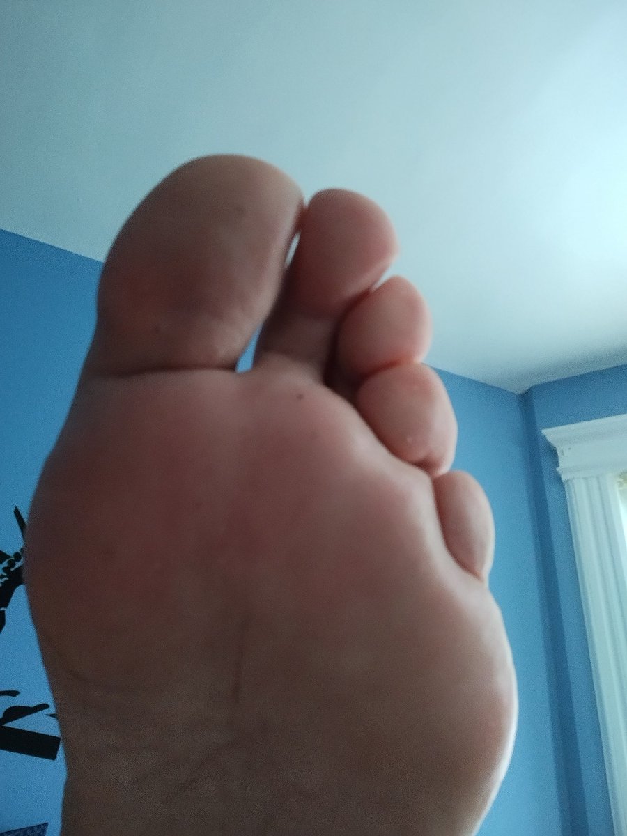 reflexology_37's tweet photo. @myfootaddiction https://t.co/Ru3WpymD14