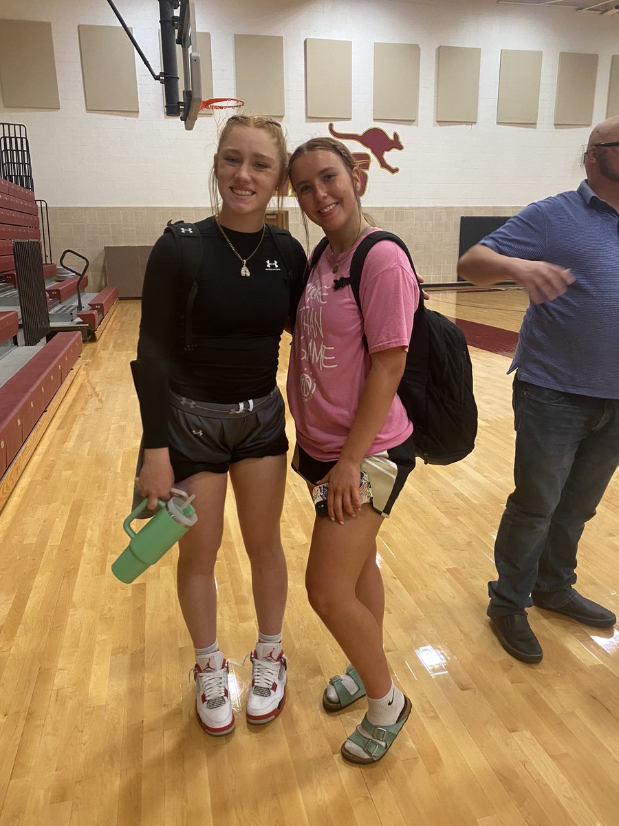 I had another great visit at Roos college today for the Senior Experience!! <a href="/roos_hoops/">Austin College Women’s Basketball</a> Thank you coach for having me.
<a href="/anniejo_dawson/">Annie Dawson</a> always a fun day when I get to play ball with you. <a href="/ok_royallegacy/">Oklahoma Royal Legacy Basketball Club</a>