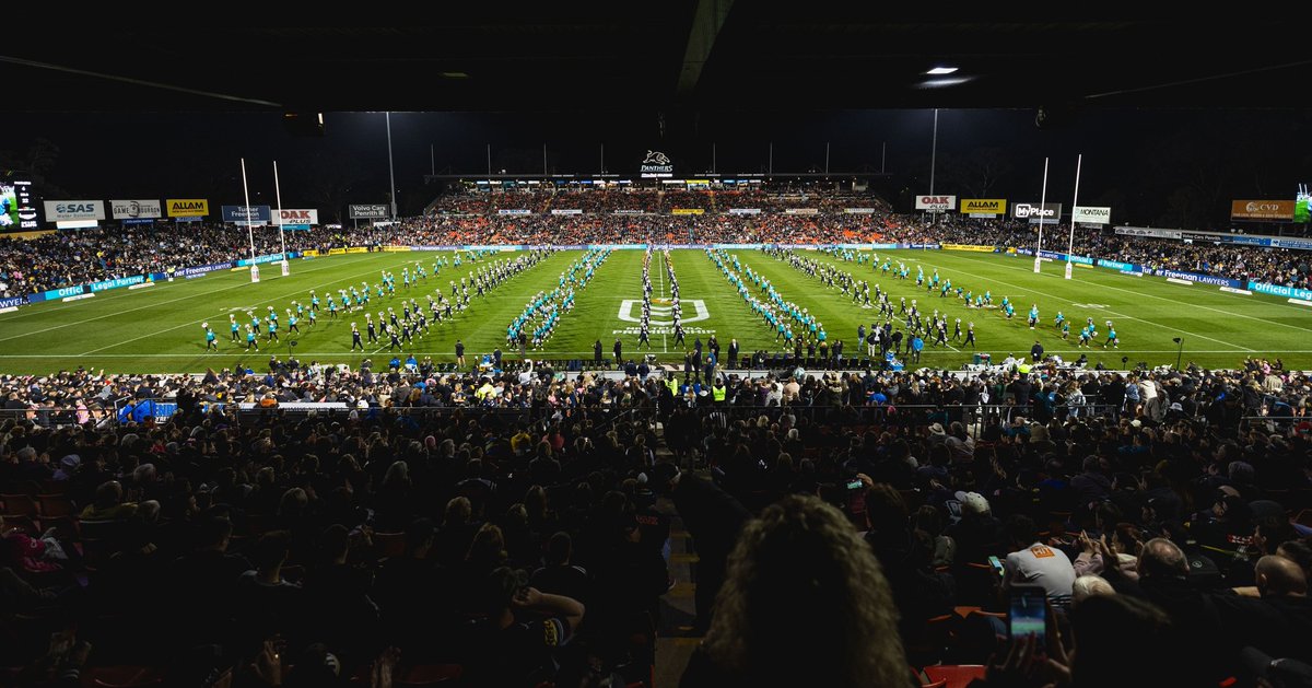 tflawyers's tweet photo. a 400+ participant Dance Extravaganza on field at half time of the game.
Thanks to all who turned out on the night and popped by our activations! https://t.co/GuPY9ygPLJ