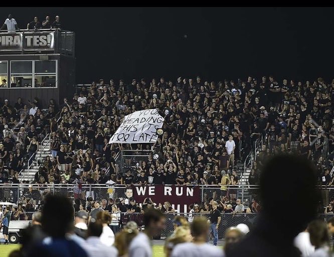 Cbradley2218's tweet photo. Itโs Lakewood Ranch week and our first ever Alumni Night! Section E, bring your best! Throwback to SectionE in 2015, the group that set the standard for student sections!
#PackTheShip https://t.co/aagFVhdxf0