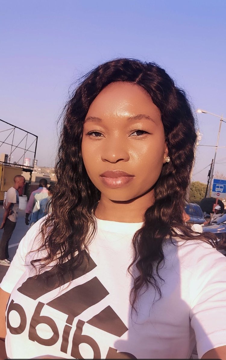 dukulazi's tweet photo. Sunday 💕 https://t.co/7lsjzNCu5S