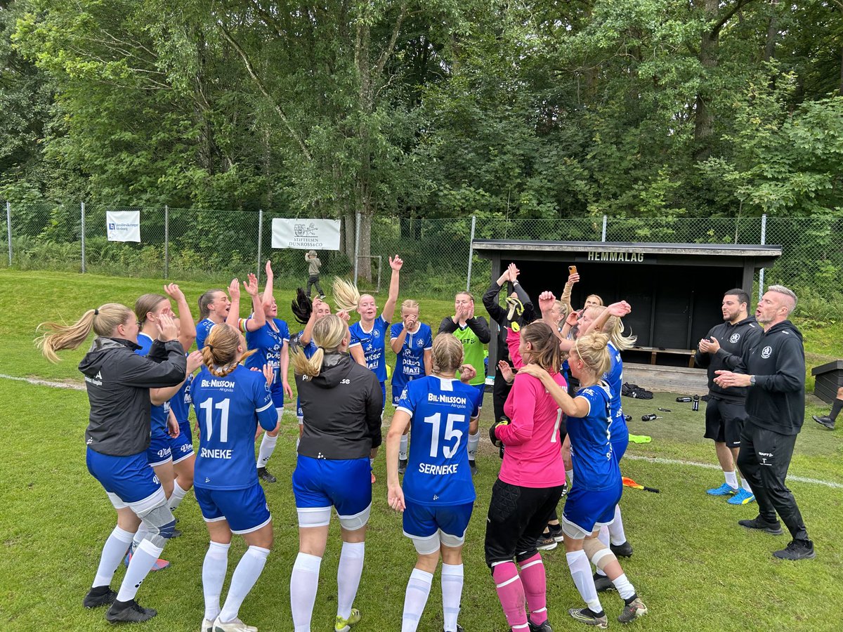 HaggstromPeo's tweet photo. Tack för en bra prestation tjejer. Idag tog vi ett stort kliv mot seriesegern.
Nu fortsätter vi resan tillsammans mot nya höjder. #obesegradekik# https://t.co/dqXIcsCoYG