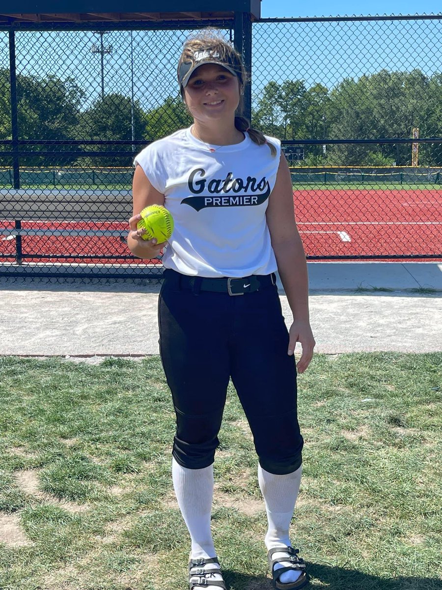 Congrats to @kenzie_Zigler14 for her solo home run today against NWI Sox! @PGF_Showdown @ExtraInningSB @BonnieEads @justfactsmaam @BrenttEads @Los_Stuff @sports_recruits @FCS1218 #tagupElite #playPGF