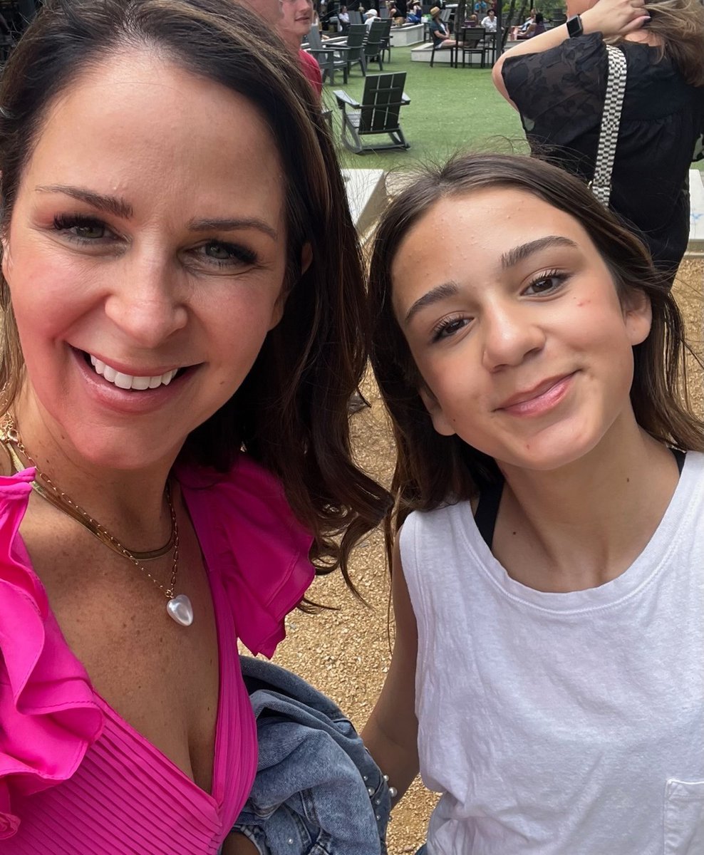 KingsMortimer's tweet photo. Sunday with my angel 😇 💗 what a blissful 😊 moment.
Could only imagine that now I have two teenagers in my home to help the  young ageing shayla... https://t.co/DTUYoslMRQ