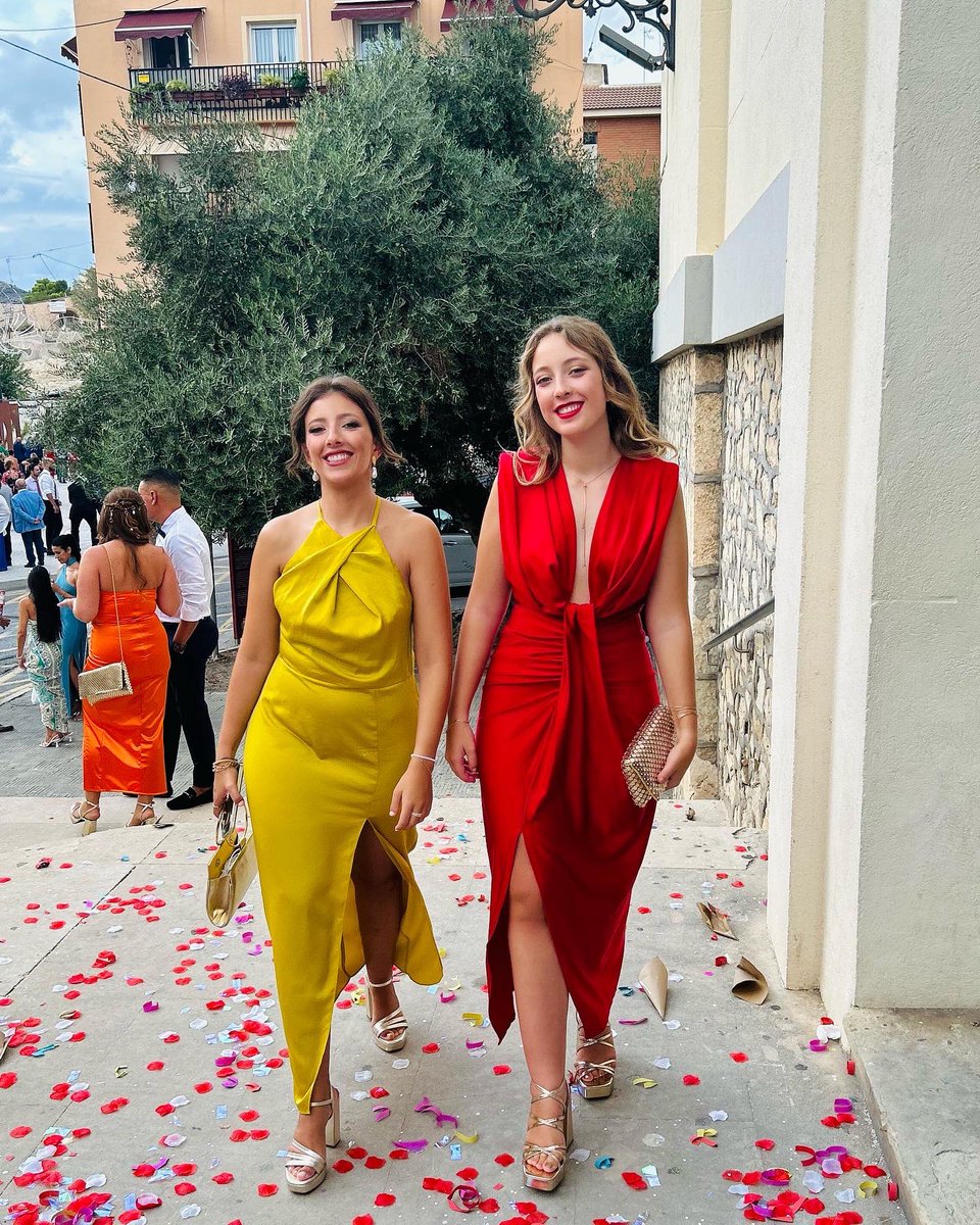 S a r a tweet media