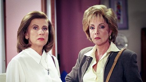 detlnovelas1's tweet photo. Lamentamos la partida de la primera actriz #YolandaCiani
Su paso por las telenovelas comenzó en 1964 con #Apasionada
Historias como #LaCruzdeMarisaCruces, #Victoria, #Ángela, #BarreradeAmor y más formaron parte de su legado
La última fue #CorazónIndomable en 2013
🕊️🙏 https://t.co/Dv5f3Su4sK