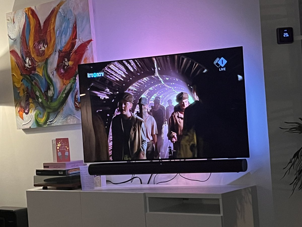 Prachtige uitzending #dagboekvaneenherdershond <a href="/KroNcrv/">KRO-NCRV</a> van “doa wo ich gebore bin” #zitterd . Prachtige verhaallijn maar vooral het <a href="/limburg/">Provincie Limburg</a> van toen #steenkool is het <a href="/provgroningen/">Provincie Groningen</a> #aardgas van nu….