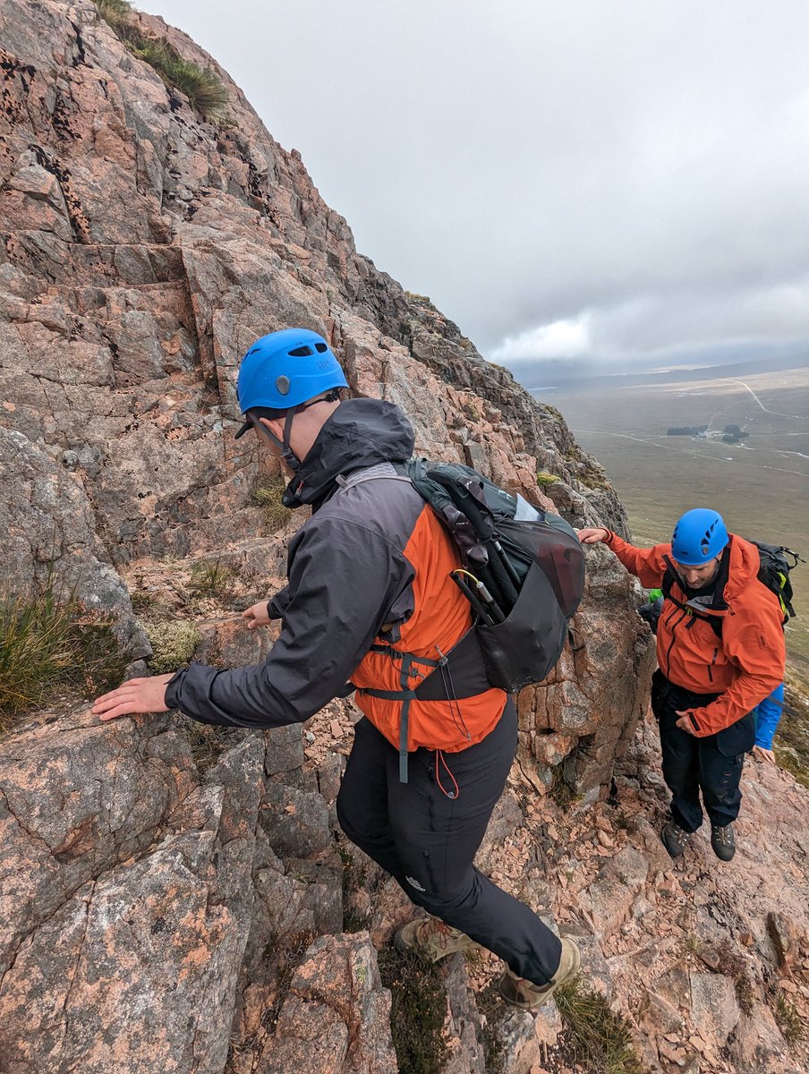 Great weekend running the <a href="/Mountain_Scot/">Mountaineering Scotland</a> Mountain Skills course in Glencoe.
Great mix of weather and a friendly enthusiastic bunch.
#mountainSafetyScotland