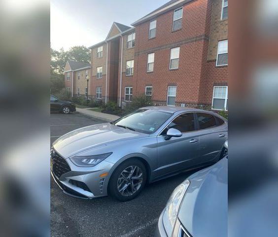 _PrivateAuto's tweet photo. Listed on #PrivateAuto!
2020 #Hyundai Sonata
Listed for $24,000
19,046 Miles
Automatic Transmission
Black Interior
Gray Exterior
2.4L Engine
2WD
Check out the full #listing for this #Sonata here π
https://t.co/ezX5W8Vbg8 https://t.co/y88uLXYMac