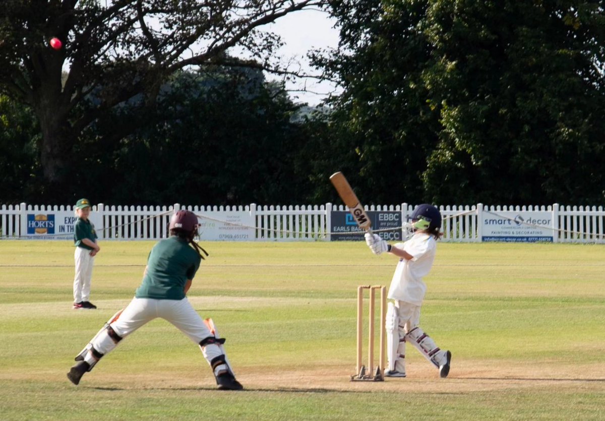 ironsie1's tweet photo. Amazing 1st Hardball Game For Our @CogenhoeCC U10's Today vs @EarlsBartonCC Thank You To Everyone For Your Support. And A Massive Well Done To Both Teams.

#ironsie #cricket #Sunday #tailendersoftheworlduniteandtakeover #gowell #whackit #noballs https://t.co/EG21qW8IC3