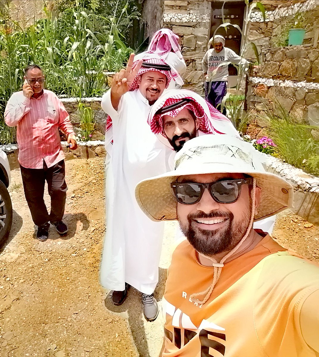 shakeelpbg's tweet photo. 🙂A very productive and rich of information week well spent in #Abha, 🇸🇦. Greet team work 👏👌 @nabeelshaheen8
Amazed to see very diverse and beautiful landscape of Saudi Arabia. 🌹💚🌹
🧵 1/11
#GeneticDiversity #GeneBank #Genomics #PGR #FoodSecuirty #ZeroHunger #SeedCenter https://t.co/ZfuFKzBQoX