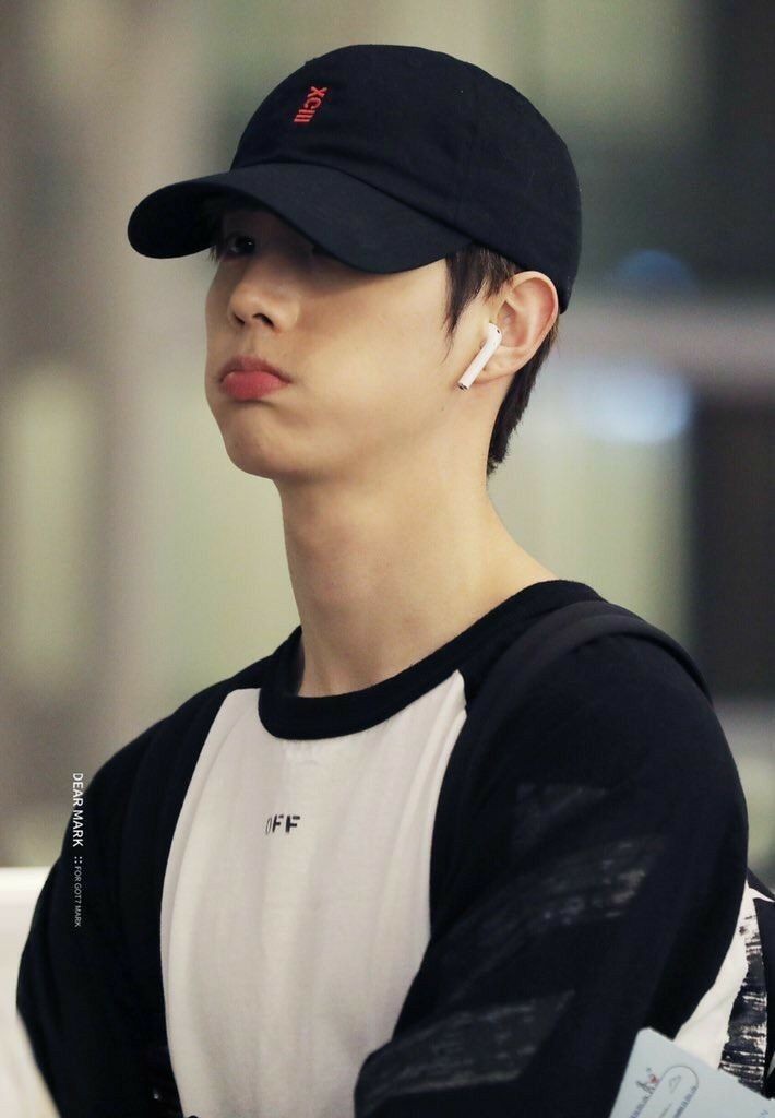 pagesth__'s tweet photo. Yaşı hiç büyümeyen bebegim dogmus bugün iyi ki varsın Markımmm #MarkTuan #HappyBirthdayMarkTuan https://t.co/KhsrfiKwTr