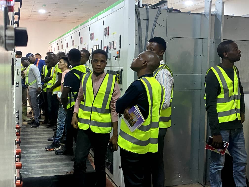 ADVADLIMITEDNG's tweet photo. Ahead of tomorrow's official commencement of the Lagos Blue Line Train Service, the MD/CEO of @ADVADLIMITEDNG, Engr Victor Adediji, joined other stakeholders to inspect the control room of the Lagos Blue Line rail system at the National Theatre Train Station. https://t.co/kUmBHKcyop