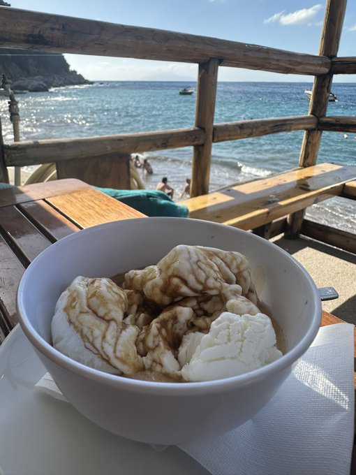 Here&rsquo;s to three hour lunches https://t.co/y6edwCwFvf