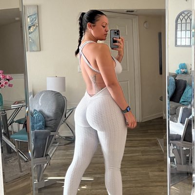 its_britneysue's tweet photo. #NewProfilePic https://t.co/XRJDlo1GpR