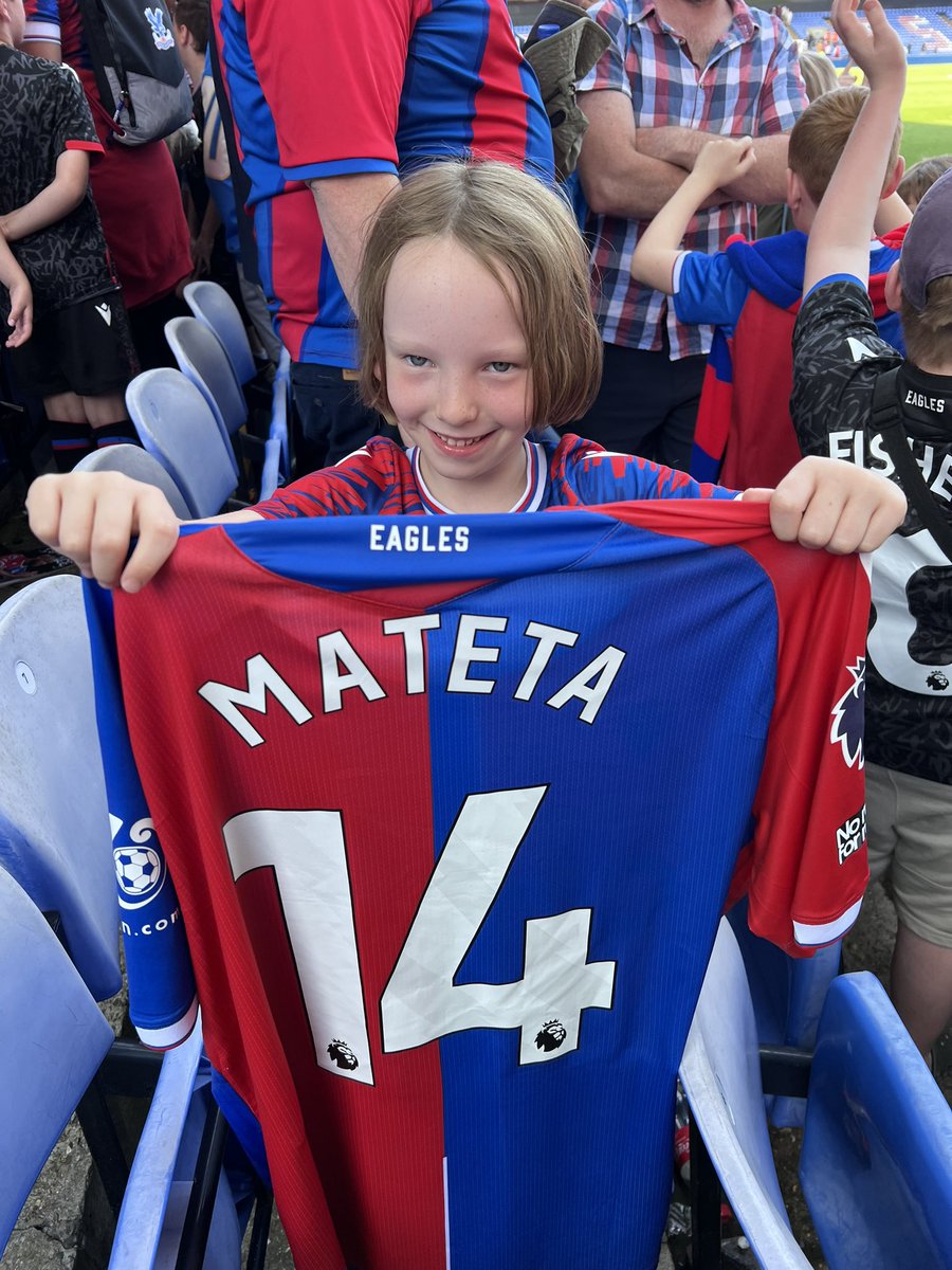 redmanpe's tweet photo. Boom!
#cpfc #palace #selhurst #wolves #wolverhampton #mateta #boom #selhurstpark #premierleague #epl #futbology #daddydaughterdays #makingmemories #fathertodaughter #shandydrinkers #footballfans #groundhopping @FutbologyApp https://t.co/TIDwkFnJHS