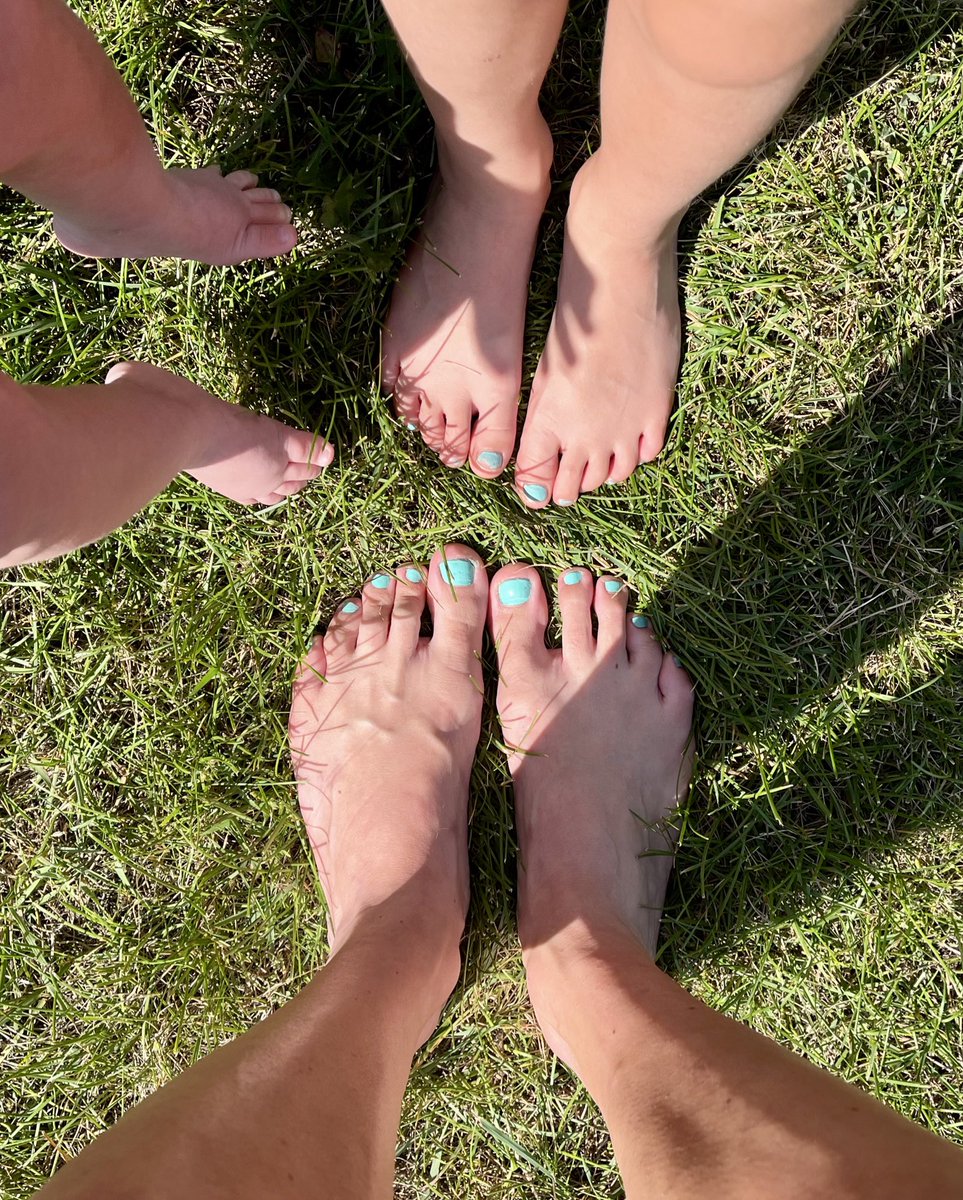 jenkovalov's tweet photo. To all my trolls & haters: Go touch grass today. Youβre welcome. π
#LaborDaySunday #TouchGrass https://t.co/jy1JPRFRyu