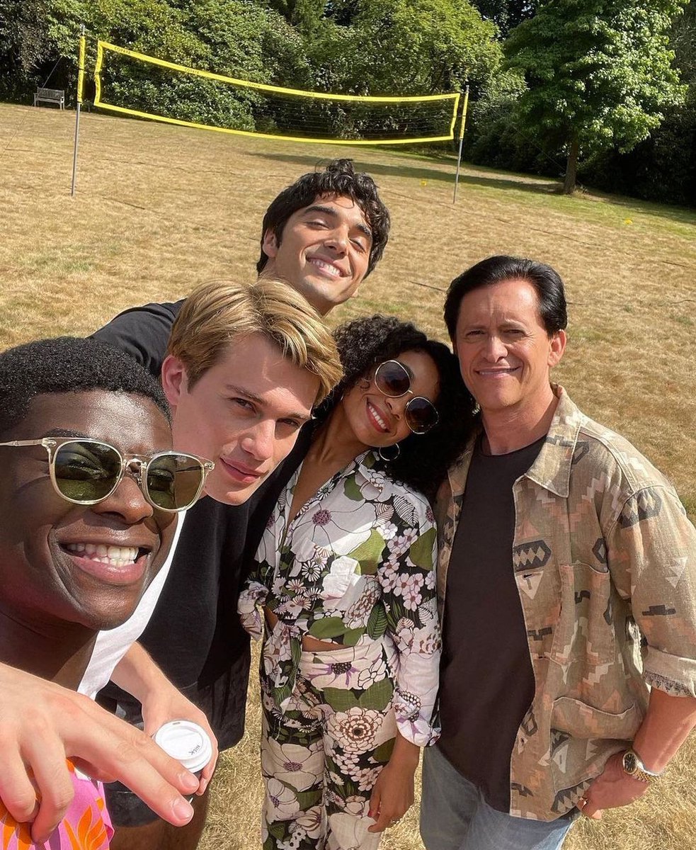 ᅠ
ᅠ ᅠ   𝗜𝗡𝗦𝗧𝗔𝗚𝗥𝗔𝗠 𝗣𝗢𝗦𝗧
ㅤㅤㅤ  ꗃ ᴄʟᴏsᴇ ғʀɪᴇɴᴅs
ㅤ             ───────── 
ᅠ
ㅤㅤㅤㅤㅤ   FAMILY.

⌂                ⌕                ▦               ◯