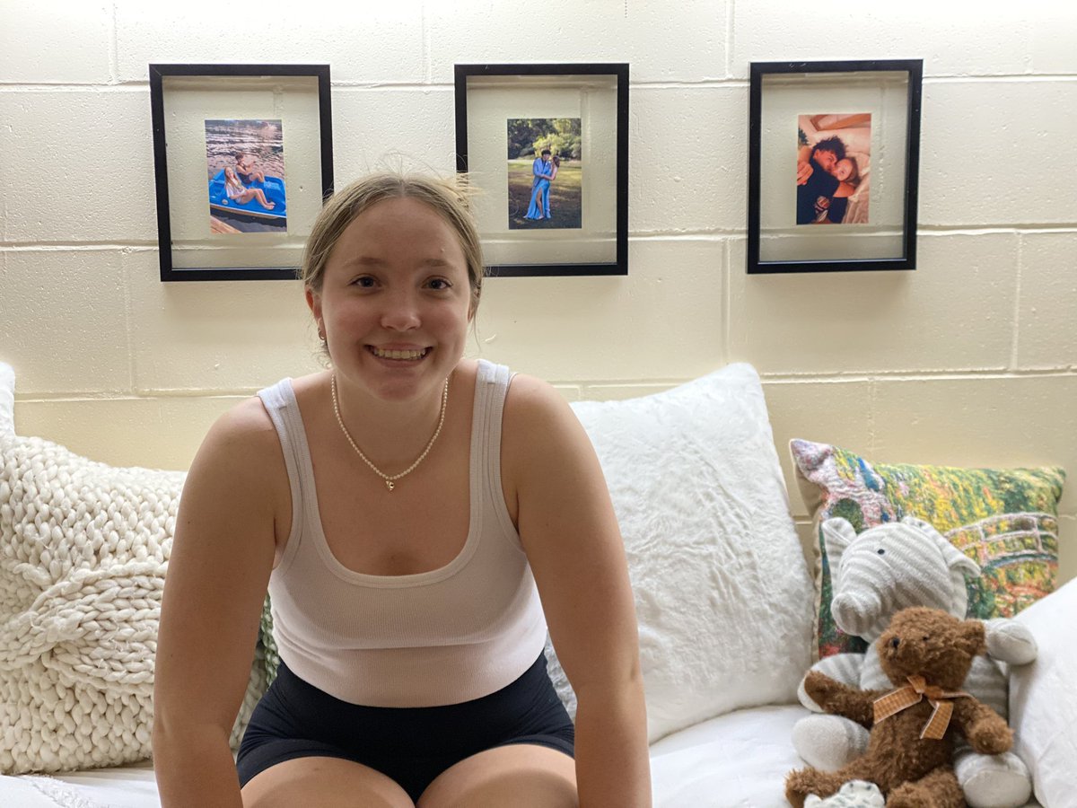 FiskerCaroline's tweet photo. New chapter ❤️ will take some getting used to having a big piece of my heart living at Guelph ❤️ https://t.co/pE5WUpog21