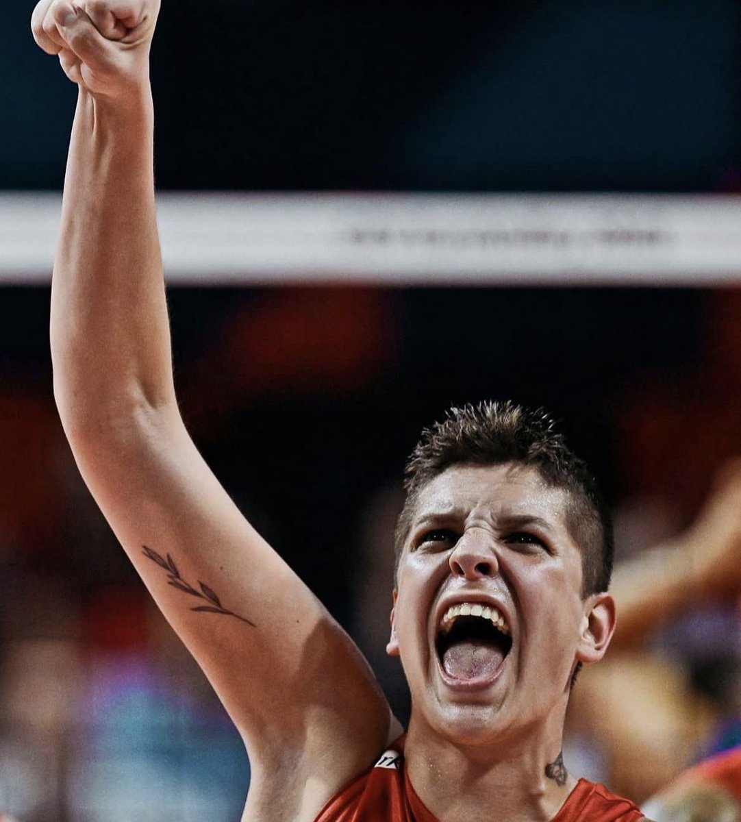 ŞAMPİYOOOOOOOOOOOOOOOOOOOOOOOOOOOOOOOOOOOOOOOOOOOOOOOOOOOOOOOOOOOOOOOOOOOOOOONNNNNNNNNNNNNNNNN!

#FileninSultanları 🇹🇷