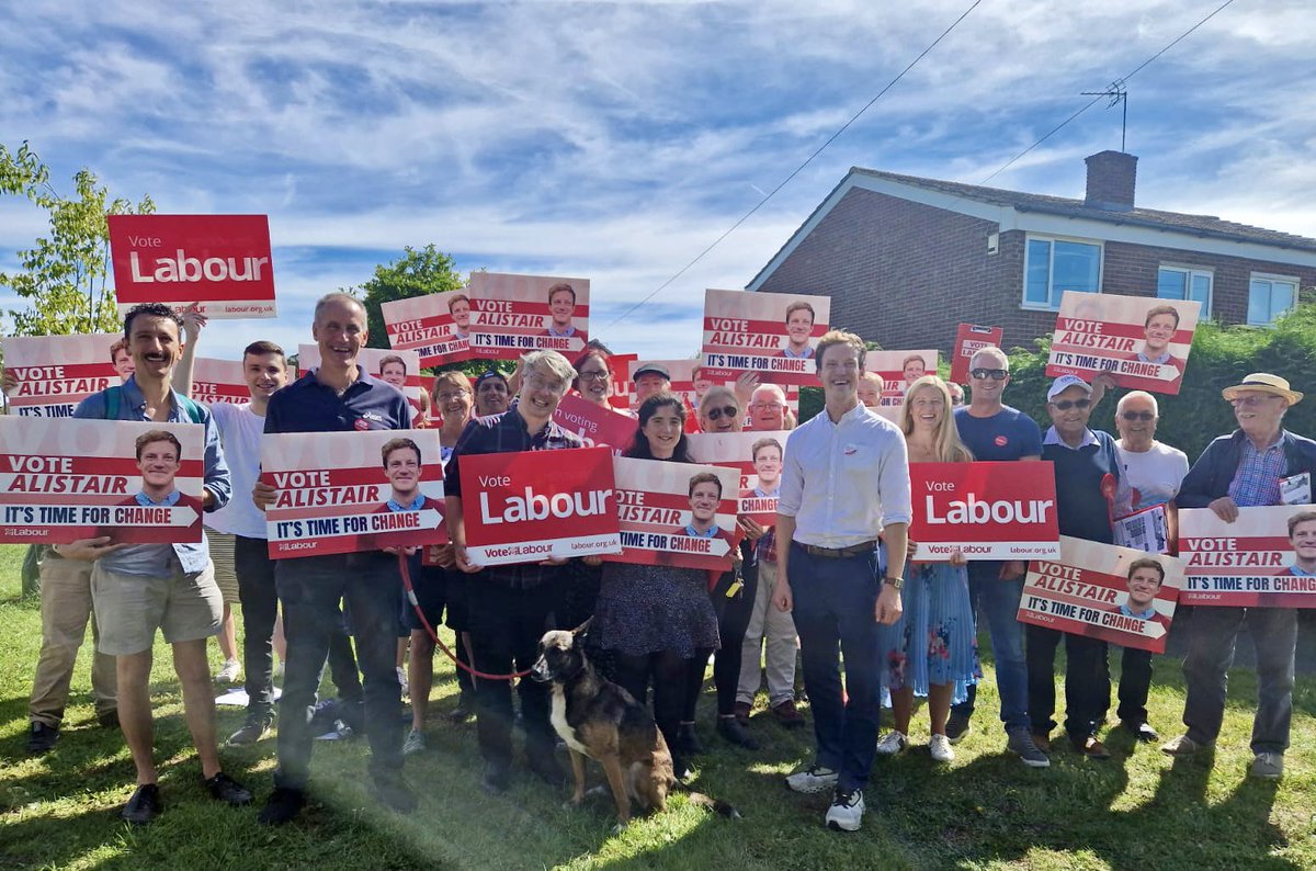 peterkyle's tweet photo. Team after brilliant team out across Mid Bedfordshire today.

I was proud to be there with so many energetic volunteers all inspired to show residents why @alistrathern will be the hardest working MP they’ve ever had. https://t.co/lyrQZQ9Jww