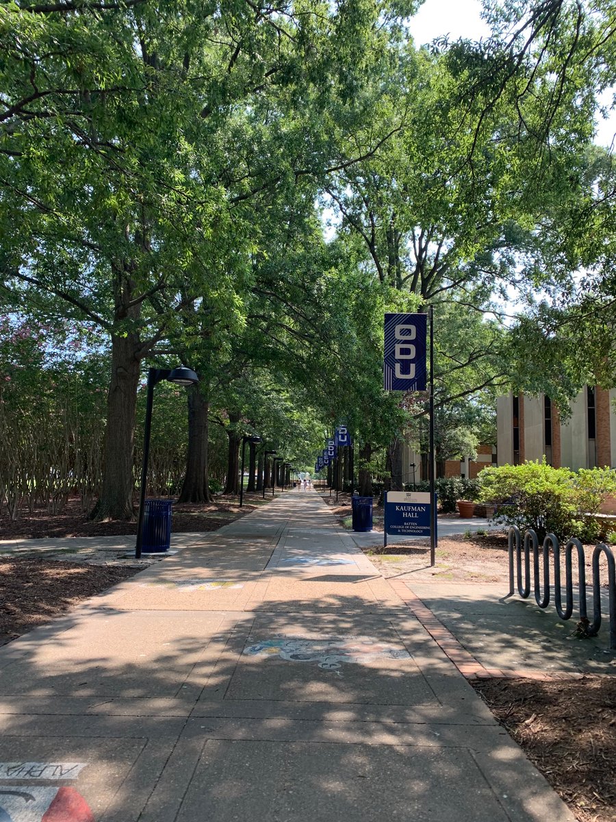 WhoThisComp's tweet image. College been fun first week in the books ⭐️ see y’all soon comp fam 🥷🏽