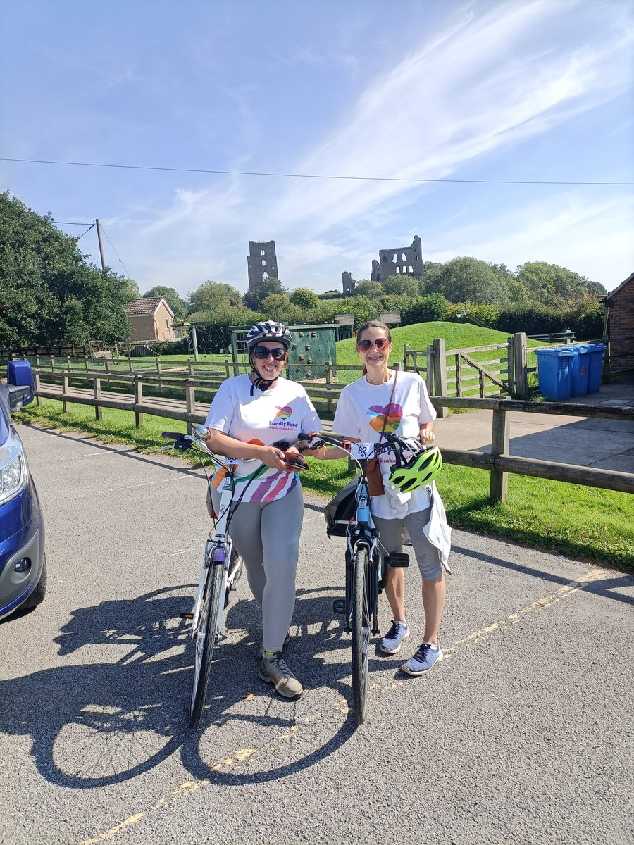 Yorkshire Corker Sportive done! Feeling proud we did it and raised money for the Family Fund charity in the process 🙌So chuffed the weather was perfect and we got to enjoy some cracking views in fine Yorkshire countryside!  #yorkshirecorkersportive #familyfund #charitybikeride