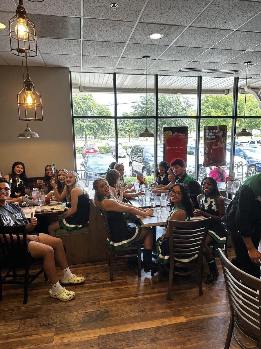 BHS_Ramblers's tweet photo. Thank you Rives for taking our team pictures today. You truly are the best! Finished it off with a team brunch at First Watch. 🤠 https://t.co/XdKSJfPZgp