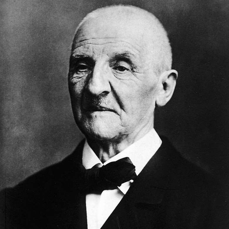 LoveInner's tweet photo. Happy 199th birthday to the great Anton Bruckner, born on 4 September 1824. Bruckner now appears to be the ‘must record’ composer for conductors, much as Mahler has been for decades. If you were only allowed to own a SINGLE recording of ONE Bruckner Symphony, which would it be? https://t.co/UOpWmtq0Nx