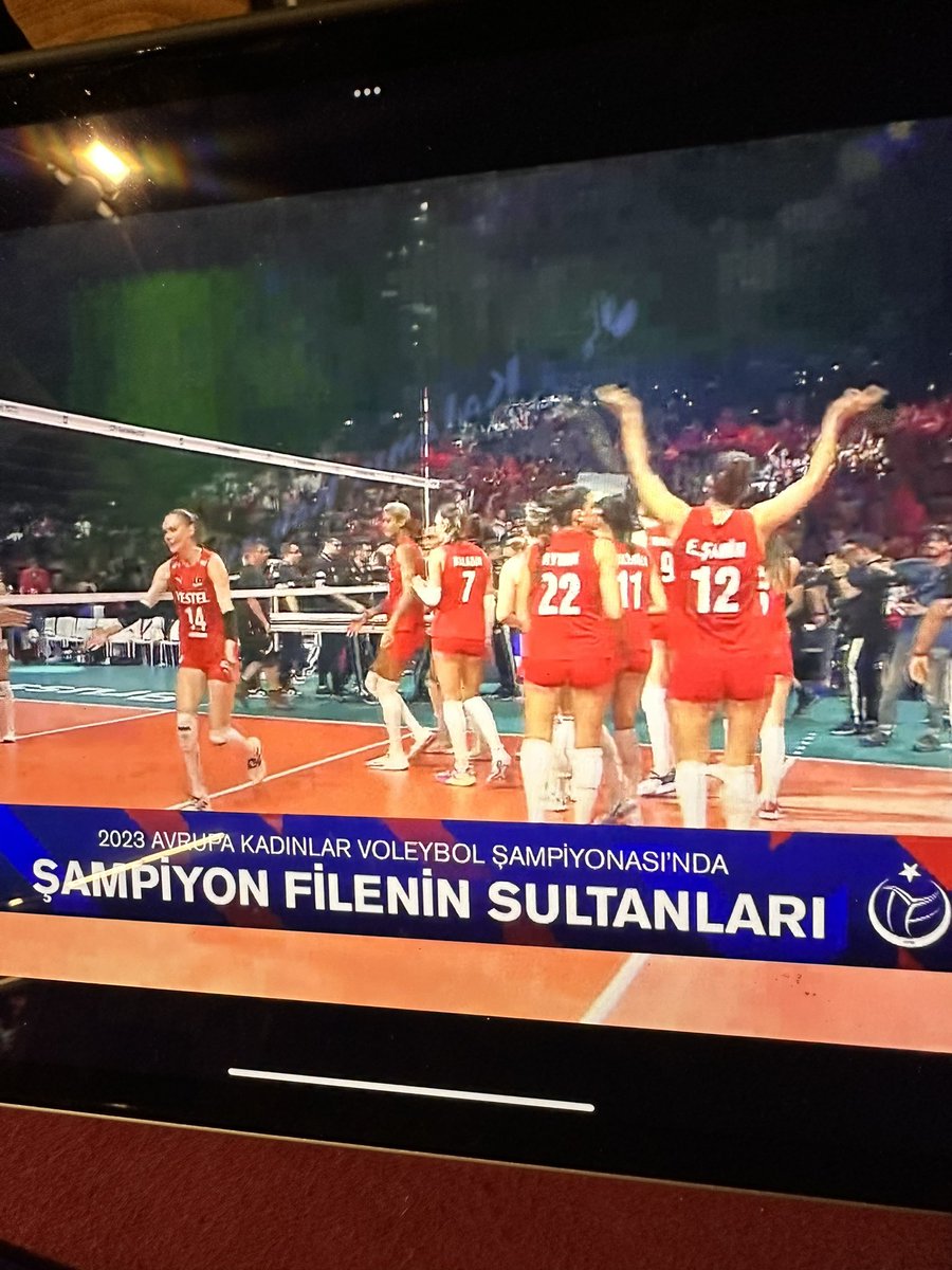 nihatsirdar's tweet photo. Size helâl olsun kızlar.
Avrupa’nın , dünyanın en iyisi sizsiniz.
Gururumuzsunuz 🇹🇷🇹🇷🇹🇷 https://t.co/RvvQL8oY29