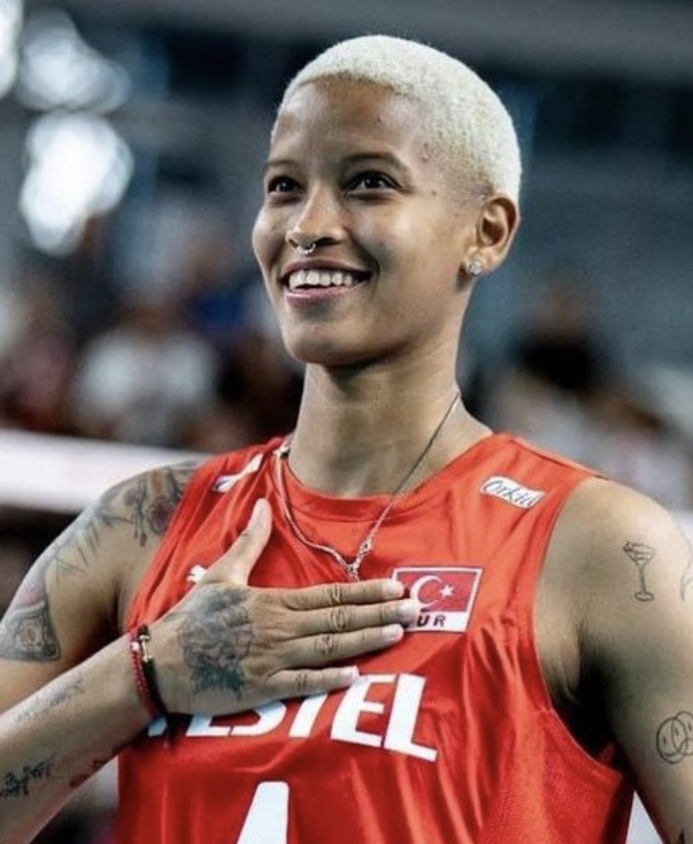 Devşirme dediğiniz o VARGAS sizin gibi vatansızlardan daha çok bu vatana fayda sağladı.