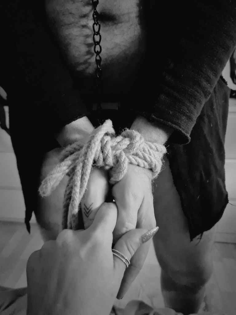 Madonna_jen91's tweet photo. Mein Großer♡

#subspace #moderneHexe #shibariMann #sexy #meinspielzeug #bdsmsex https://t.co/SCVTAtARxO