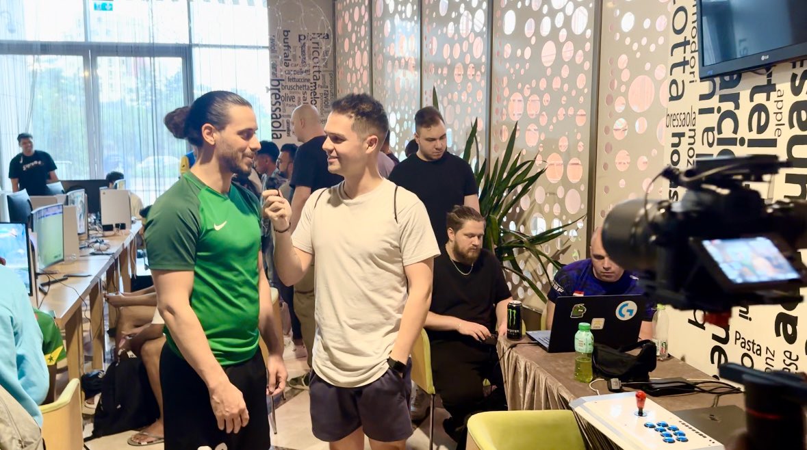 TheMidniteKid tweet media