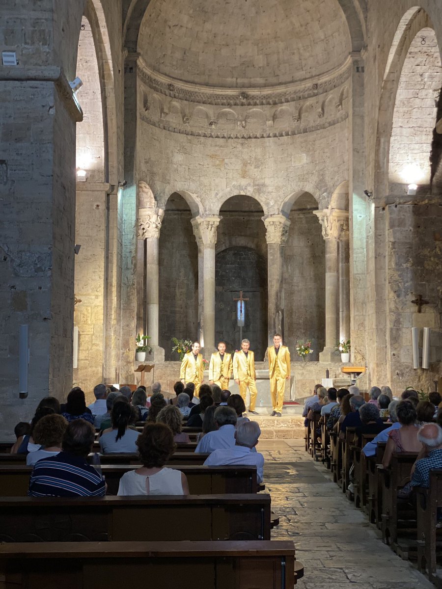 <a href="/lluisguino/">Lluís Guinó Subirós</a> <a href="/Aj_Besalu/">Ajuntament de Besalú</a> <a href="/carleslama/">Carles Lama</a> <a href="/DiputacioGirona/">Diputació de Girona</a> <a href="/FundMetalquimia/">Fundació Metalquimia</a> <a href="/JosepLagares/">Josep Lagares</a> Avui primer concert Festival Música #Besalú amb <a href="/HanfrisQuartet/">The Hanfris Quartet</a>, quartet vocal extraordinari. 👏👏👏