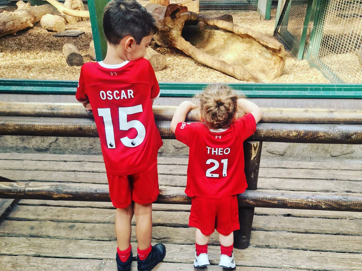 daniellereed's tweet photo. My little reds at the Zoo, raced round the place to get back for the match to realise on the way home its not even on telly 😂🤦‍♀️ #LIVAVL #LiverpoolFC #liverpoolfamily #littlereds #LFC https://t.co/BbrWlz27G8